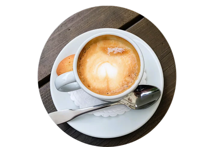 Espresso Macchiato Eksjö Konditori – En fantastisk och intensiv espresso med en mjuk fläck av skummad mjölk i hjärtat av Eksjö