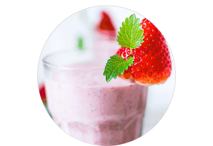 Milkshake Red Dream Eksjö Konditori – En fantastisk och krämig jordgubbsmilkshake med vispgrädde i hjärtat av Eksjö.