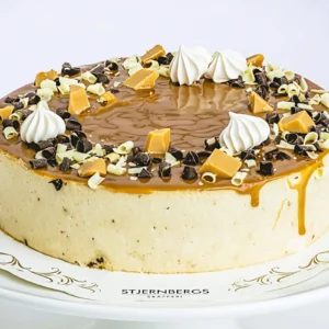 Lyxig Salt Caramel-tårta från Eksjö Konditori i Gamla Stan