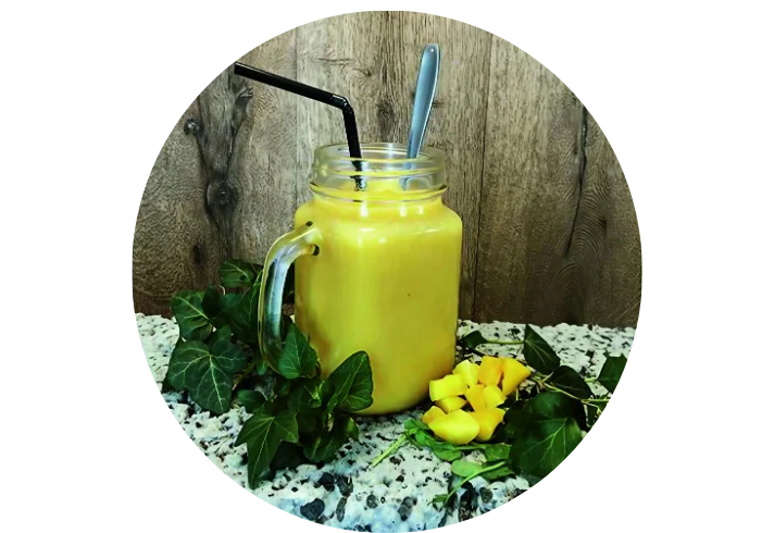 Smoothie miss yellow Eksjö Konditori – En fantastisk och tropisk smoothie med mango, passionsfrukt och äppelmust i hjärtat av Eksjö