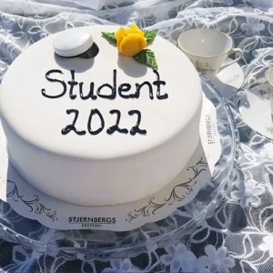 Klassisk studenttårta till examen från Eksjö Konditori i Gamla Stan