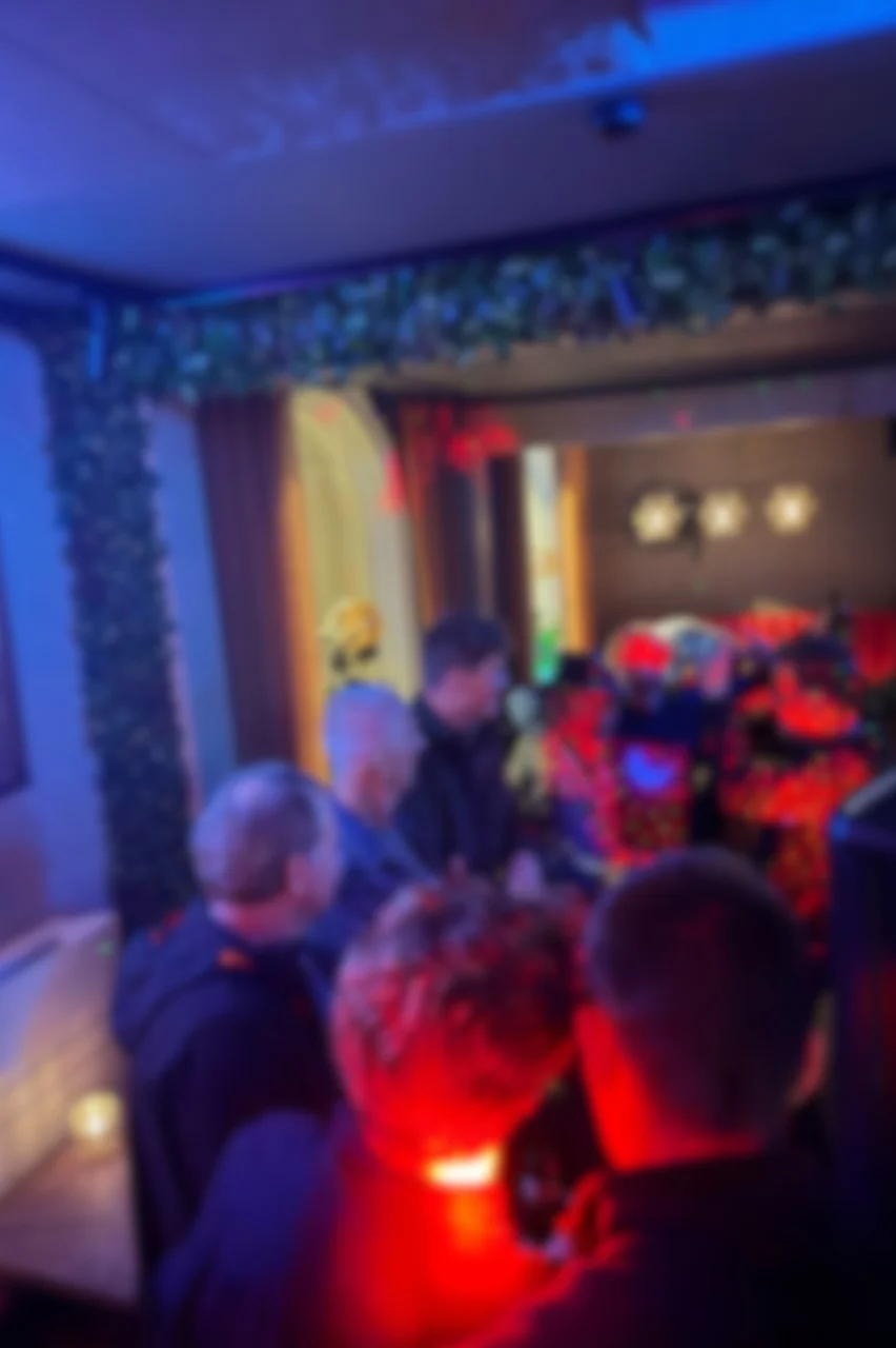 DJ-kvällar Eksjö Konditori – En fantastisk stämning på dansgolvet med glada och dansande människor i Gamla Stan.