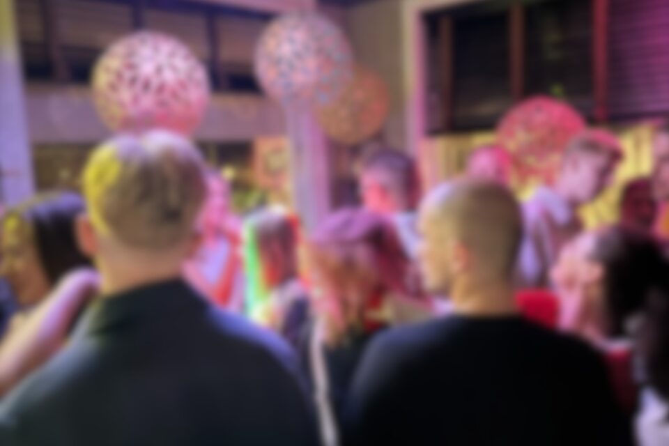 DJ-kvällar Eksjö Konditori – En fantastisk stämning på dansgolvet med glada människor som njuter av 80-tal och 90-tal