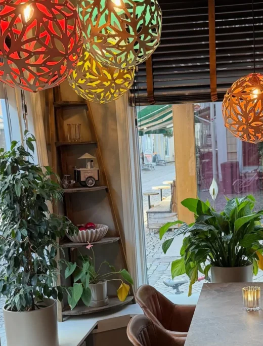 Om Eksjö Konditori – Välkommen in till vår mysiga cafémiljö i hjärtat av den anrika trästaden